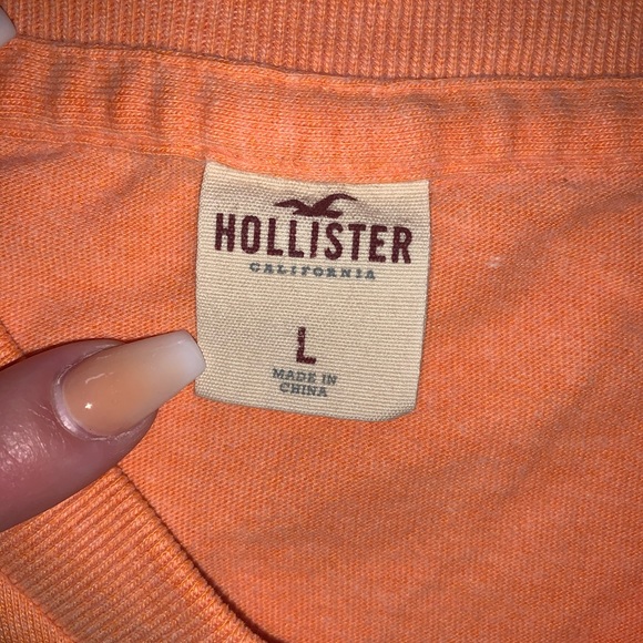 2 T-shirts for $7 - Picture 4 of 4